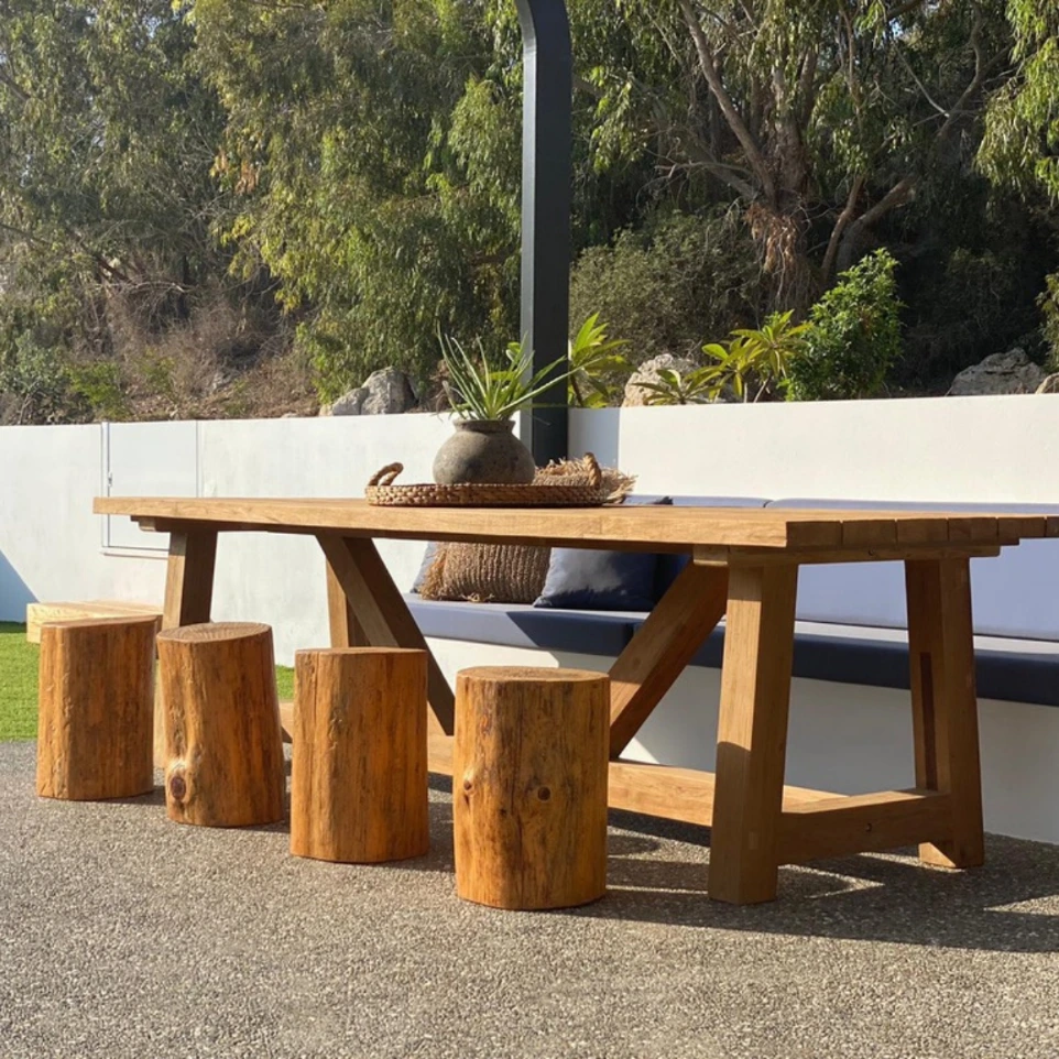 Table for outdoor/ balcony dining 