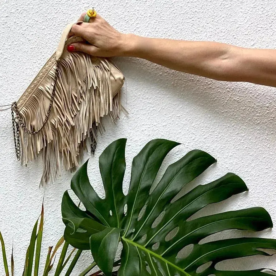 leather cross purse, clutch cowgirl ivory 3.webp