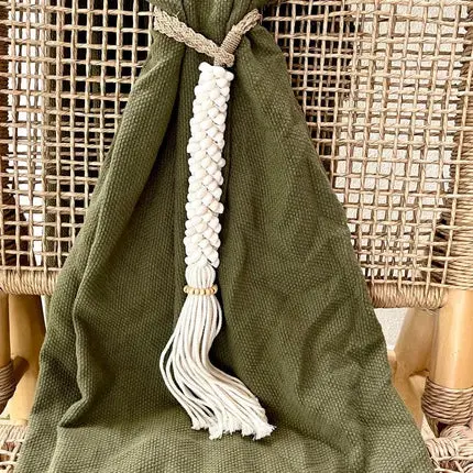 [1805_ACC_1338_D] Amond Seashell Curtain Ties | Coastal Natural Tiebacks (White)